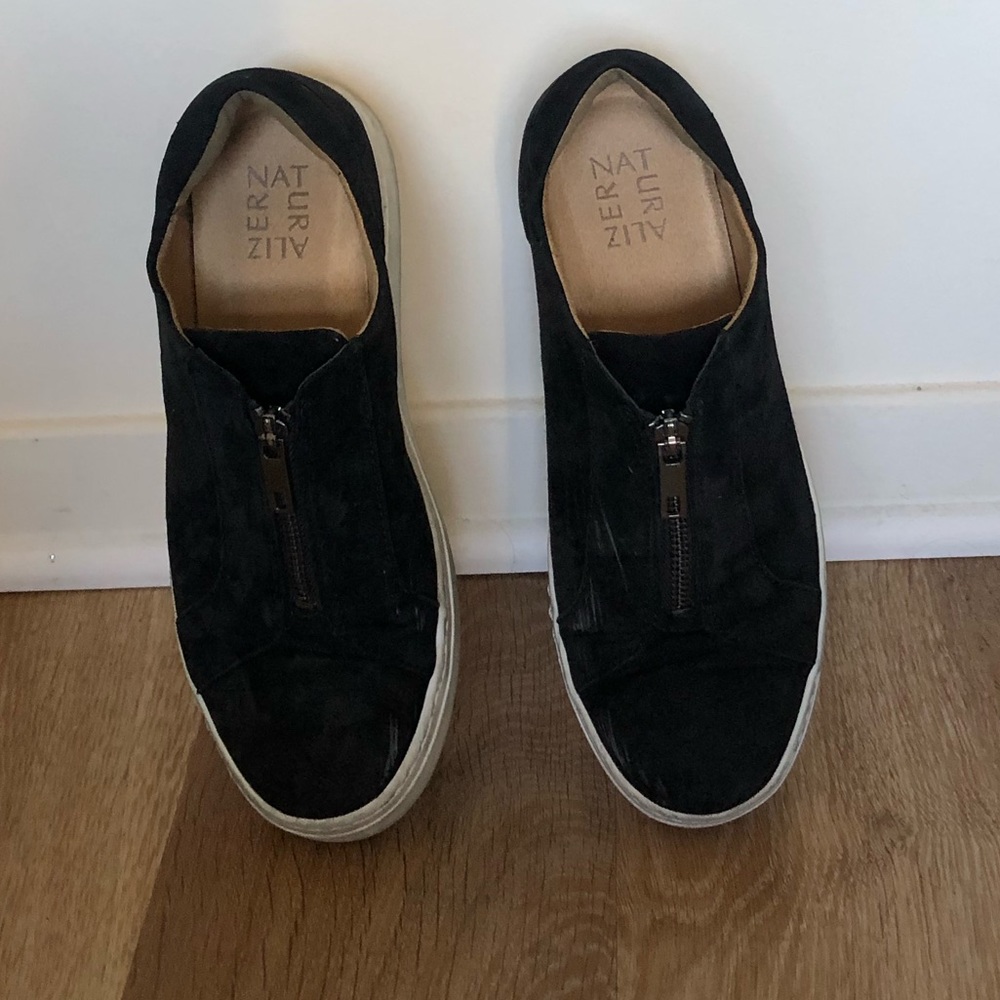 Black Naturalizer Sneaker